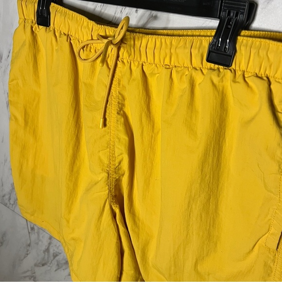 LCKR Woven Nylon Yellow Gold Swim Shorts SZ XL - Picture 3 of 6